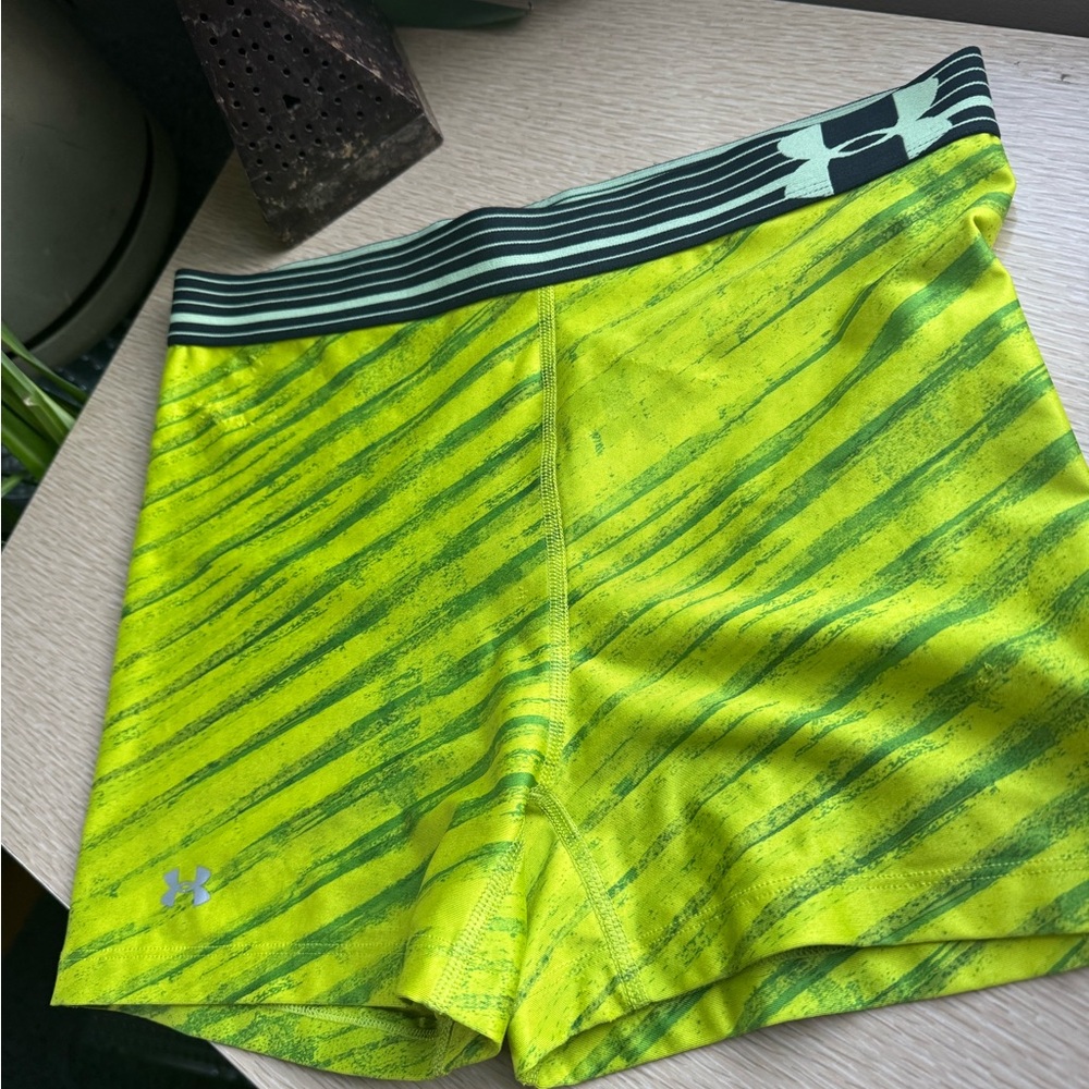 Women’s under armour compression shorts